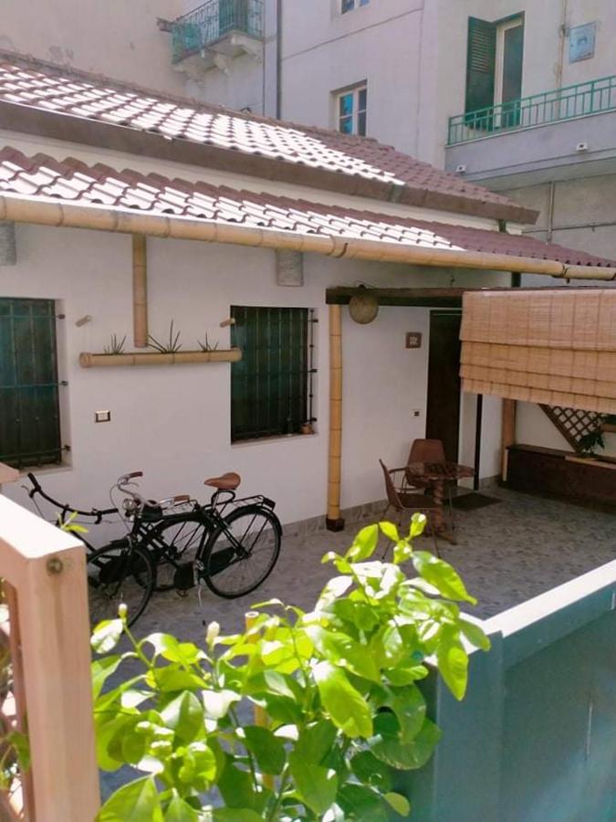 Vicino Al Mare Con Posto Auto Privato Ferienhaus
